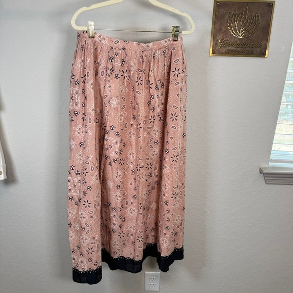 Banana Republic Dresses & Skirts - Banana Republic Pink Bandana Paisley Cotton Maxi Skirt XL Embroidered Border NEW